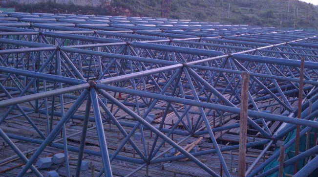 敦化概述网架加工中对钢材的质量的过细恳求